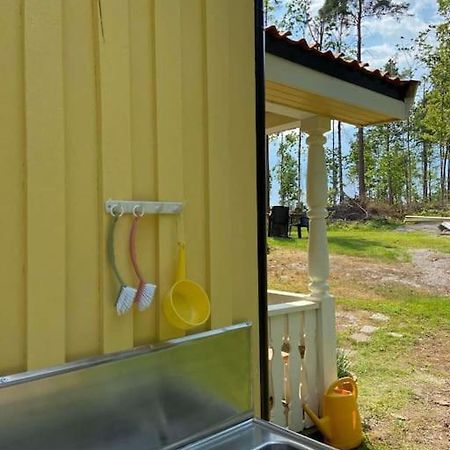 Fint Torp Nara Vattnet Med Tillgang Till Bat. Mellerud Exteriér fotografie